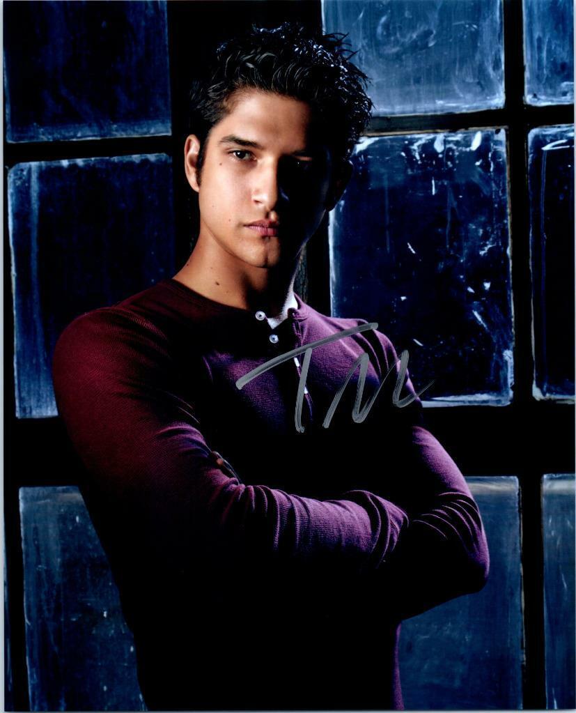 Tyler Posey signed 8x10 Photo Poster painting picture autographed good looking plus COA