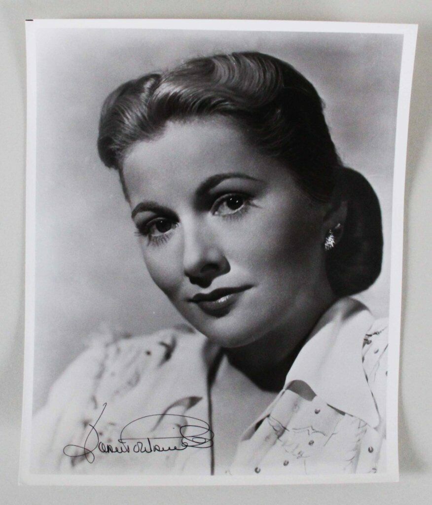 Joan Fontaine Signed Photo Poster painting 8x10 - COA JSA