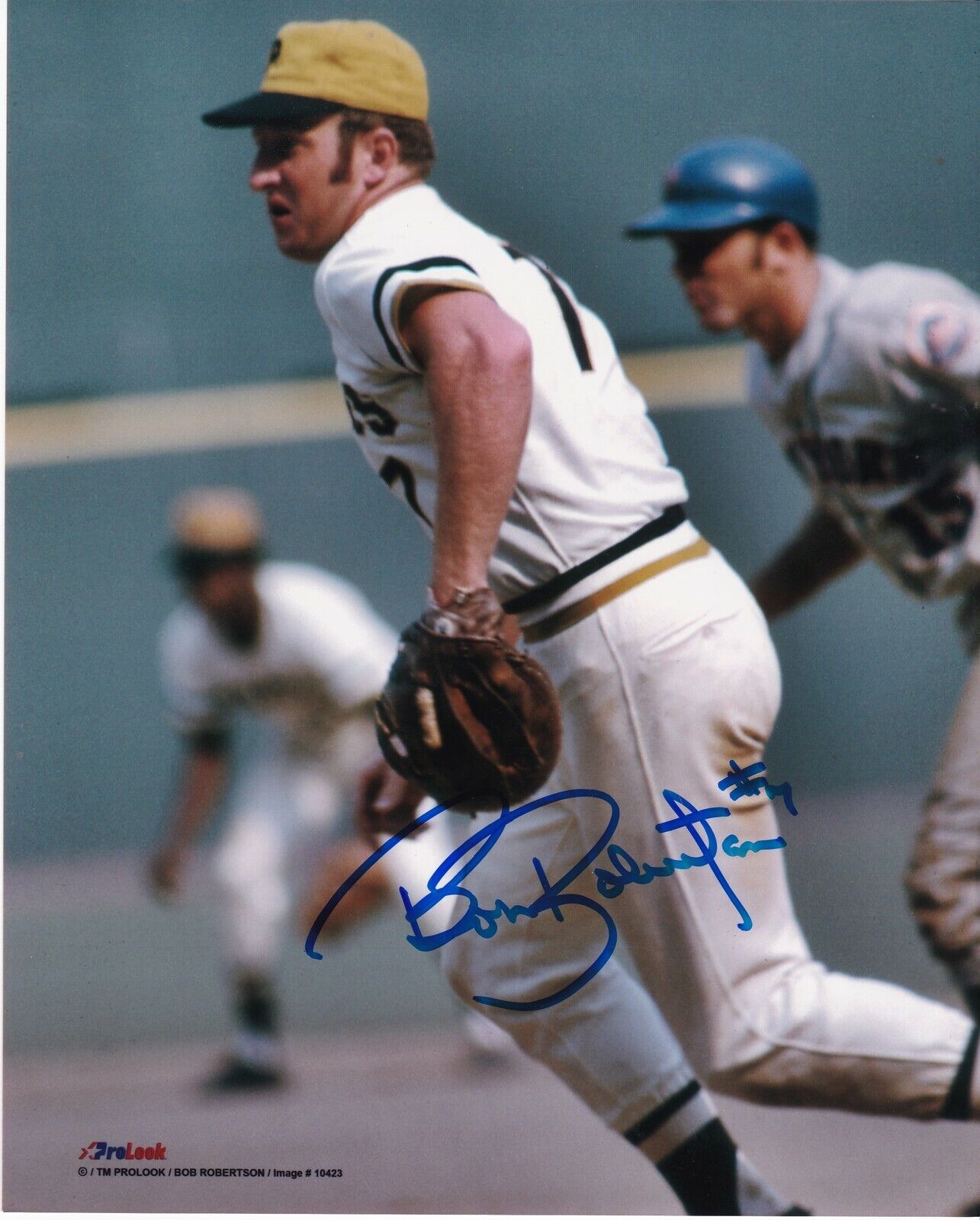 BOB ROBERTSON PITTSBURGH PIRATES ACTION SIGNED 8x10