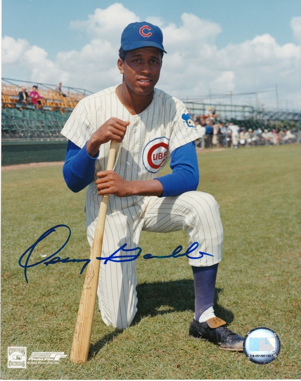 OSCAR GAMBLE CHICAGO CUBS ACTION SIGNED 8x10