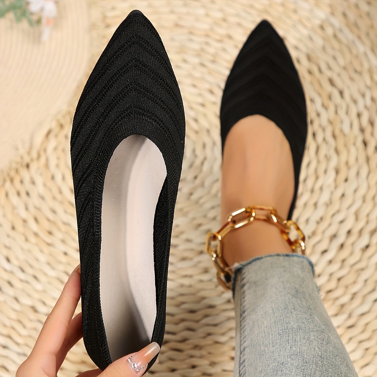 Women's Pointed Toe Flat Shoes Solid Color Knitted Slip On Shoes