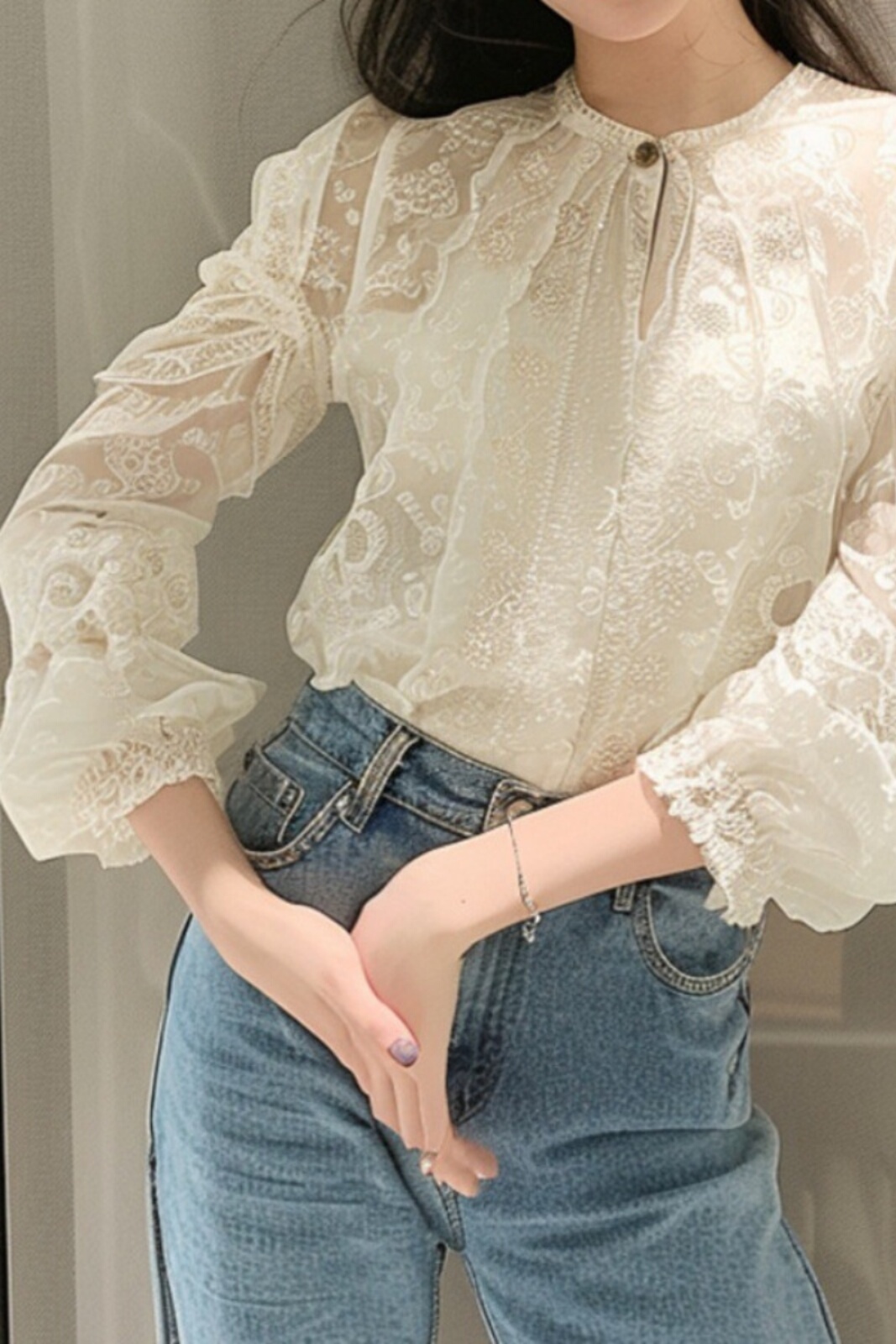 Standawon 2025 New Women's Vintage White Lace Long Sleeve Shirt Tea Break Base Layer Embroidery Hollow out Top Elegant Polyester Slim Fit