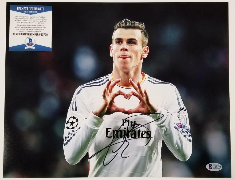 GARETH BALE Signed 11x14 Photo Poster painting REAL MADRID WALES Autograph M ~ Beckett BAS COA