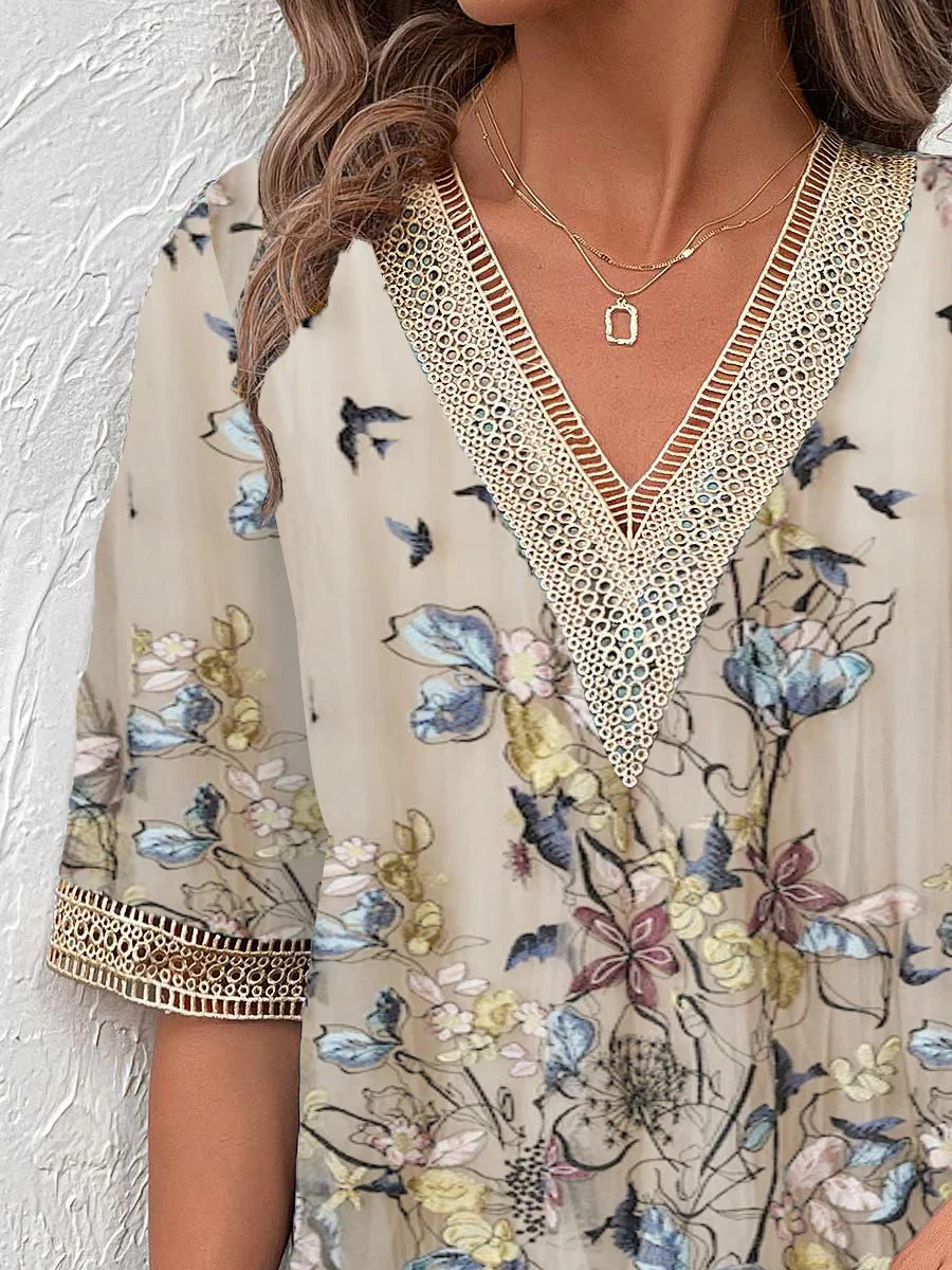 Women's Half Sleeve V-neck Graphic Lace Floral Printed Top