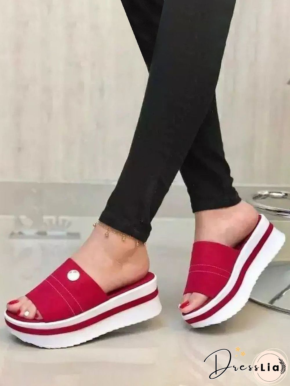 Metal Nails Casual Platform Sandals