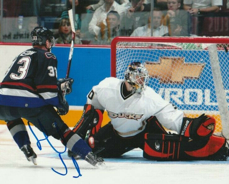 HENRIK SEDIN SIGNED VANCOUVER CANUCKS 8x10 Photo Poster painting #1 Autograph