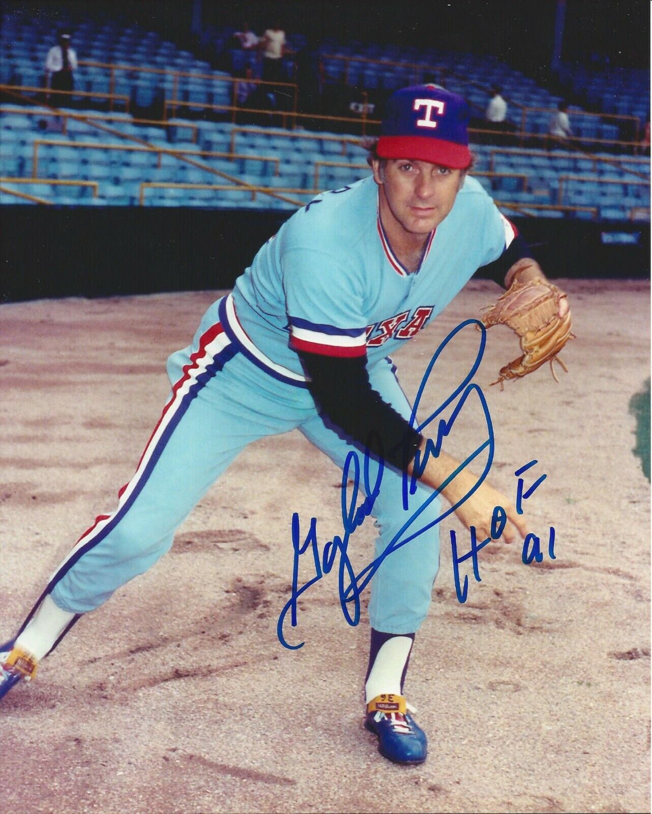 Gaylord Perry Autographed 8x10 Texas RangersHOF #3