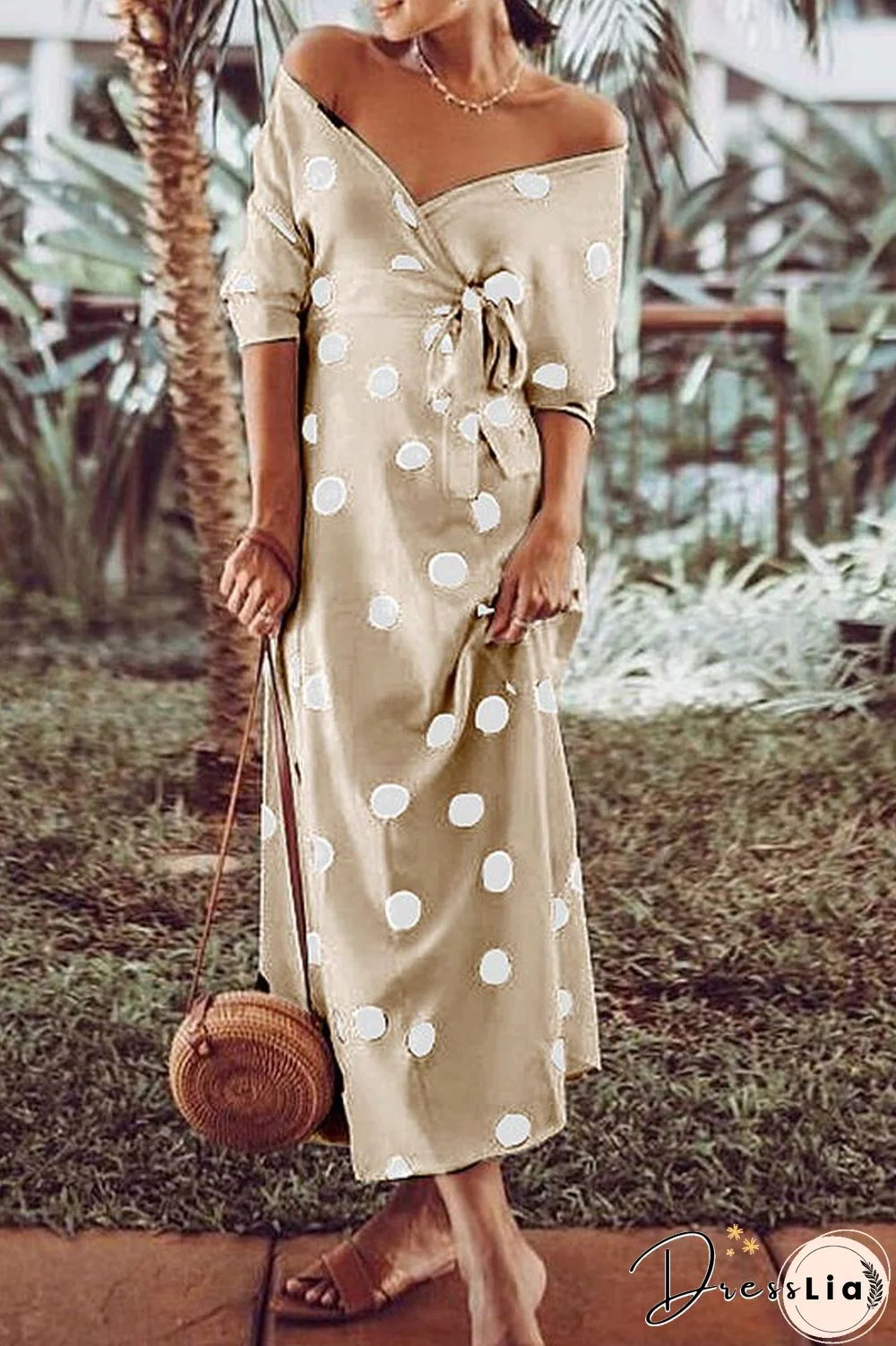 Polka Dot V-Neck Dress(With Belt)