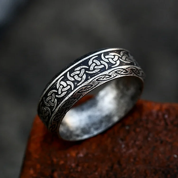 Coutureaura Triple Horn of Odin Ring