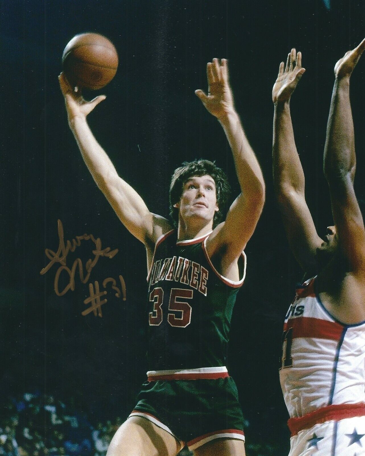 Signed 8x10 SWEN NATER Milwaukee Bucks Autographed Photo Poster painting w/COA