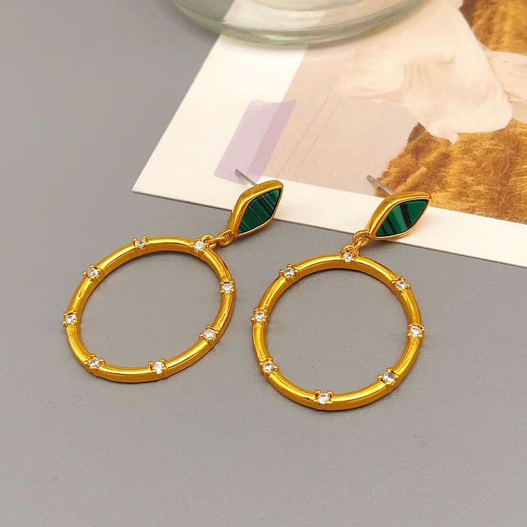 Bamboo knot malachite inlaid diamond earrings