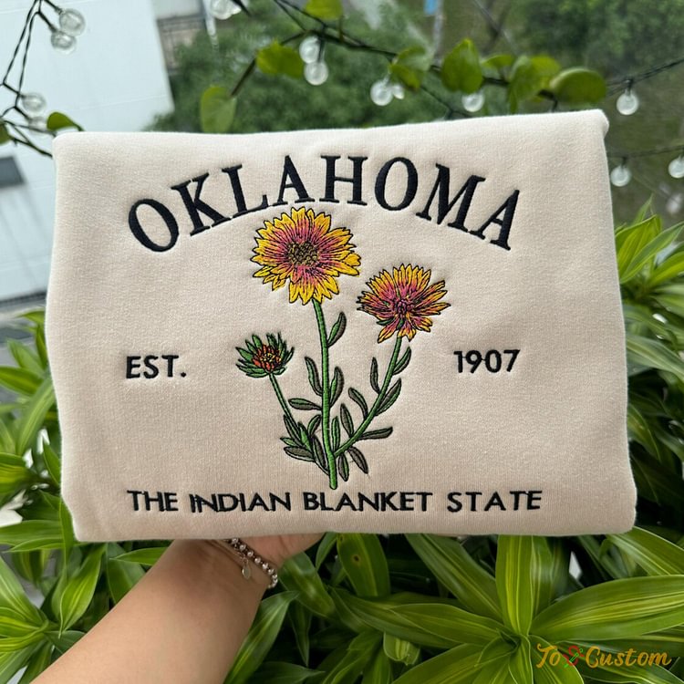 TOSCUSTOM™ Oklahoma State Flower Indian Blanket Embroidered 1907 Crewneck