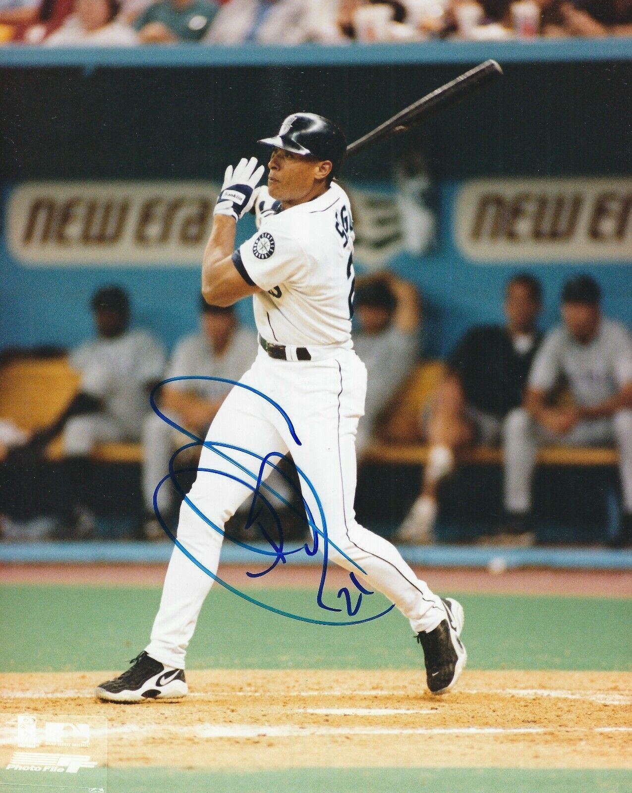 Signed 8x10 DAVID SEGUI Seattle MARINERS Autographed Photo Poster painting - COA