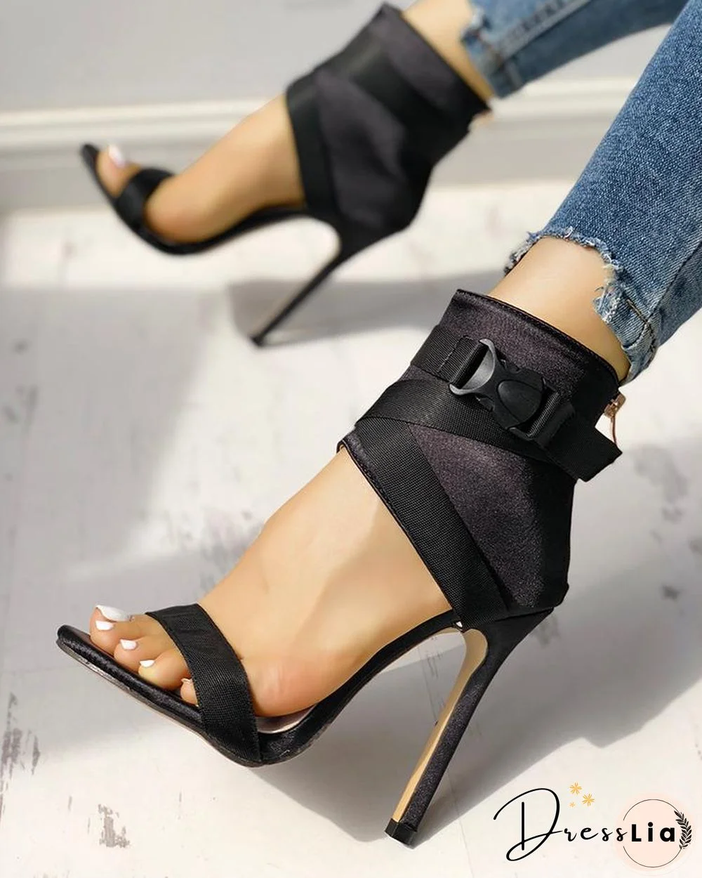 Splicing Bandage Peep-toe High Heeled Sandals