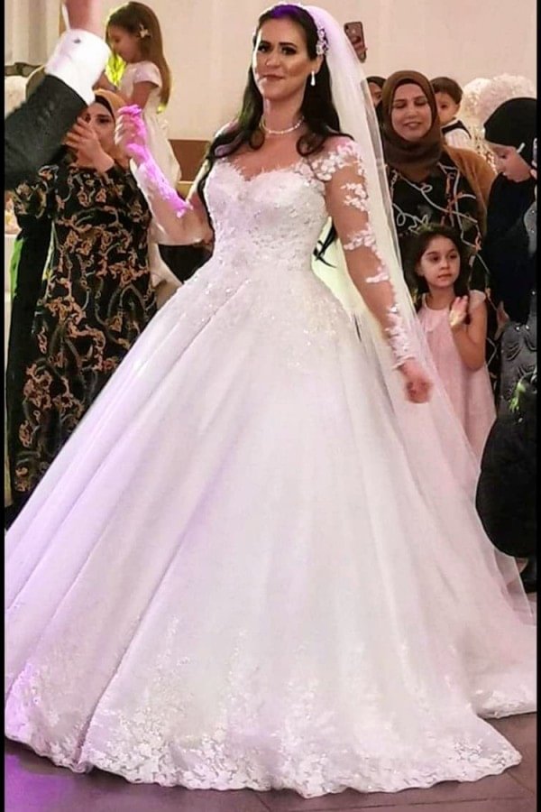Stunning Sweetheart Floor-length Long Sleeve Wedding Dress With Lace Tulle Appliques | Ballbellas Ballbellas