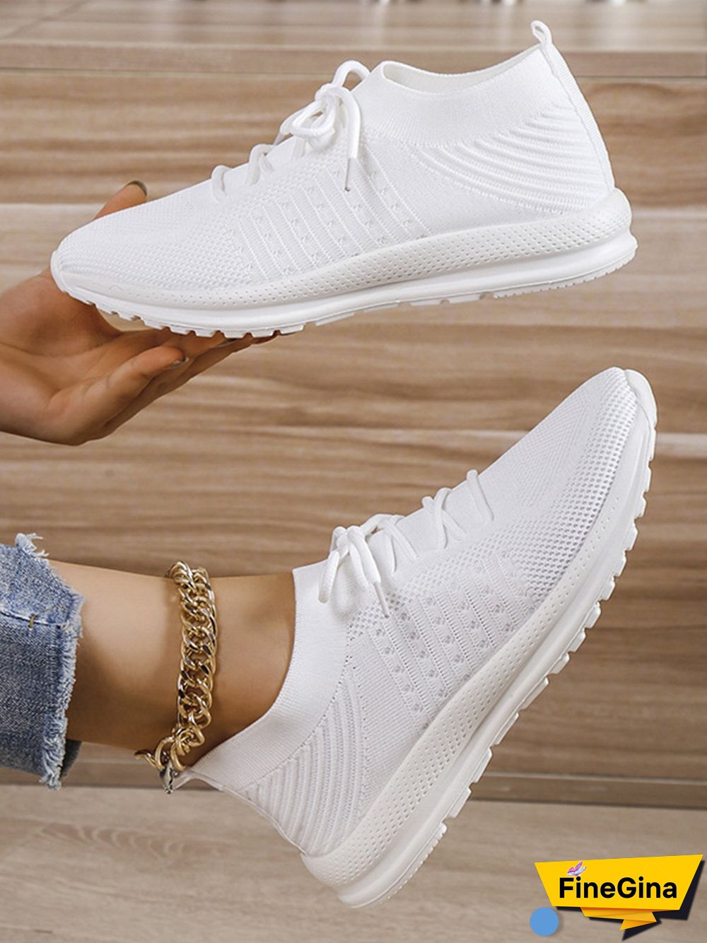 Flyknit Lightweight Soft Sole Lace-Up Sneakers