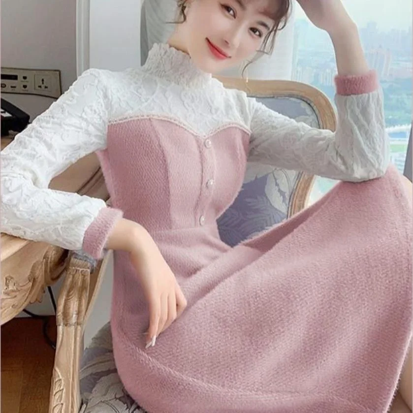 Autumn Sweet Girl Pink Dress Retro Court Temperament Lace Splicing Knitted Elegant Midi Dress 2023 Winter Inner Base Dress Women