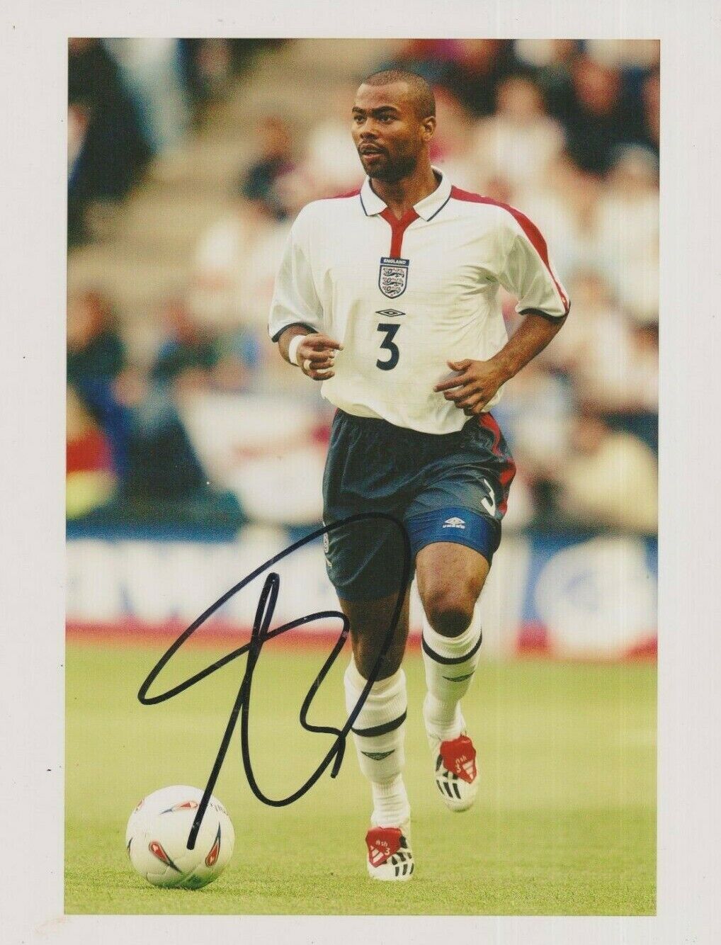 Ashley Cole **HAND SIGNED** 10x8 Photo Poster painting ~ AUTOGRAPHED ~ England FC