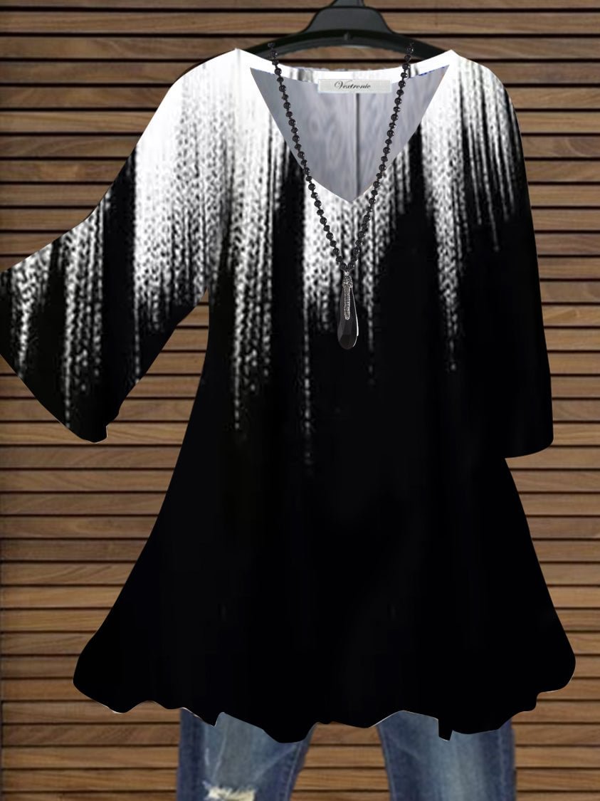 Women Black Half Sleeve V-neck Printed Top