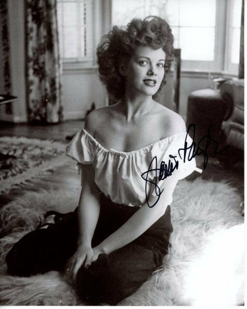 Janis paige signed autographed Photo Poster painting