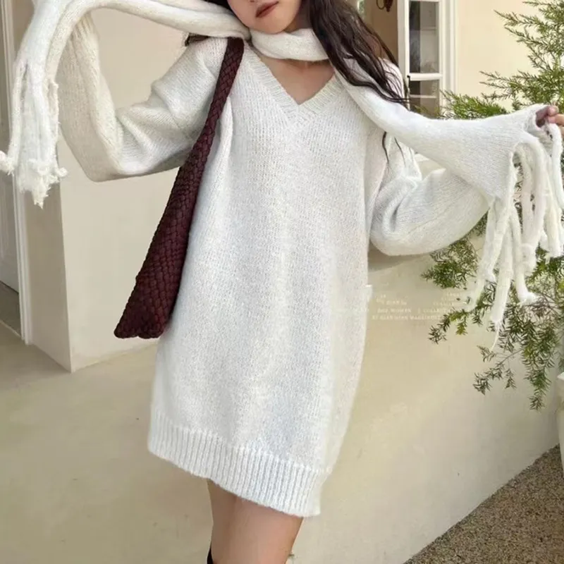 Churchf Churchf Send Scarf 2024 Autumn / Winter New Design Sense Loose V-Neck Solid Color Pullover Sweater Top