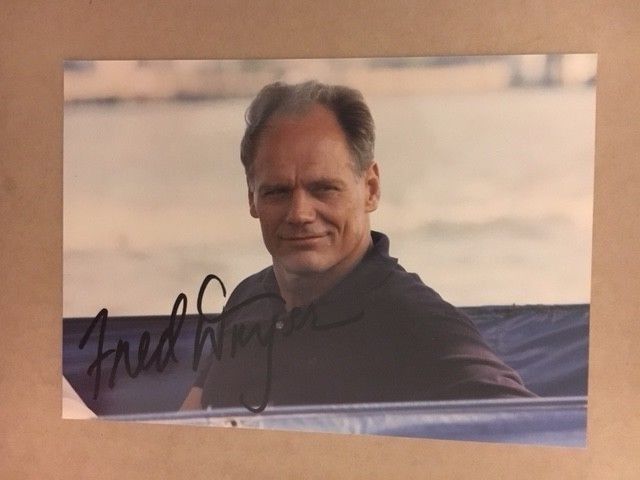 Fred Dryer Actor/FB Player Autographed 4x6 Photo Poster painting(Hunter) COA