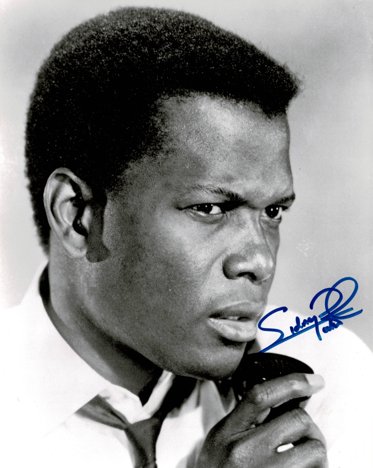 Sidney Poitier signed autographed 8x10 Photo Poster painting! RARE! AMCo Authenticated! 14667