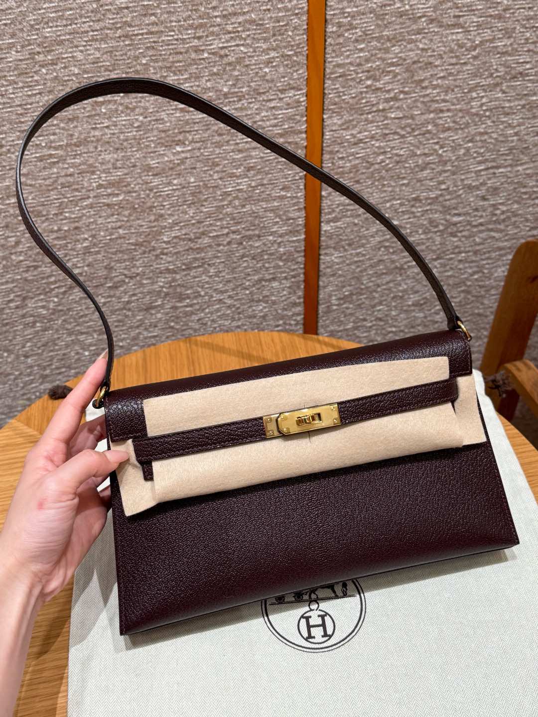 Hermes Kelly Elan Bag in Red Brown Gold Hardware