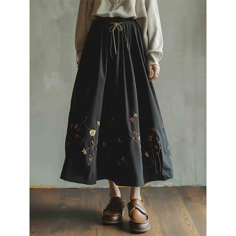 Retro Elastic Waist A-Line Skirt Women's Embroidered High Waist Loose Fit Long Skirt Spring 2025 New Sle National Trend