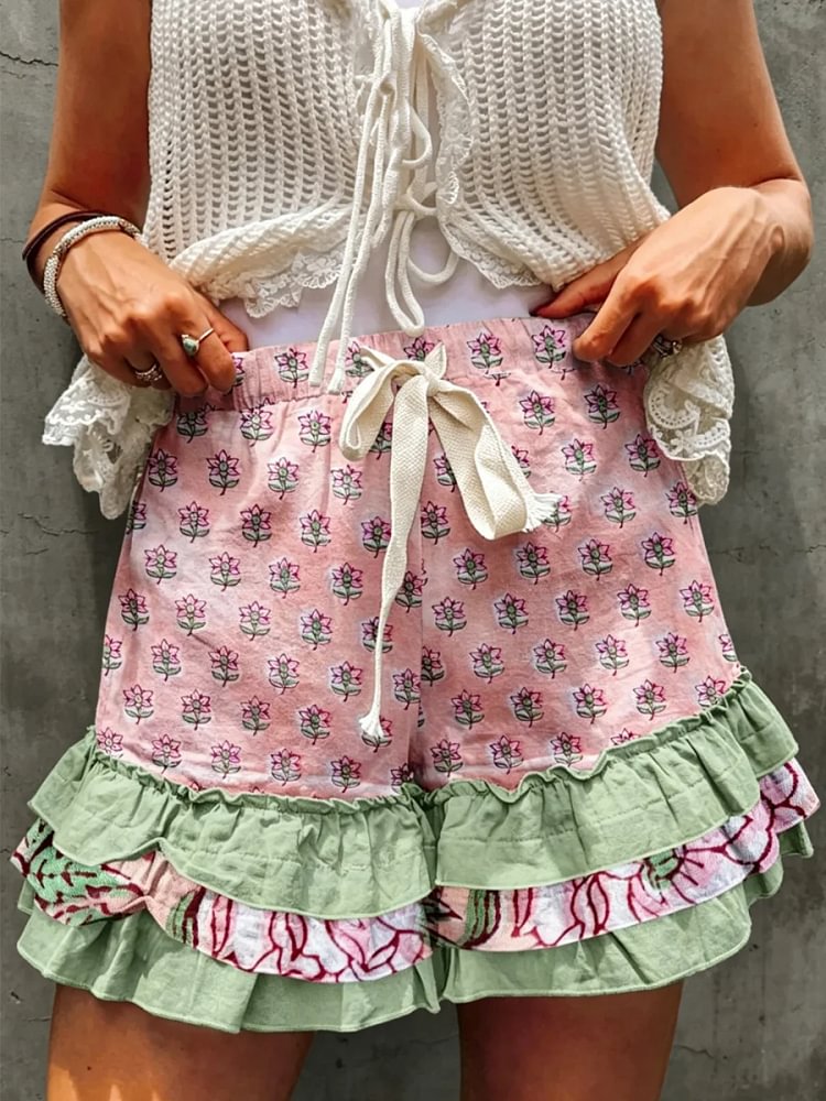 Women's Ditsy Floral Print Tiered Ruffle Hem Shorts
