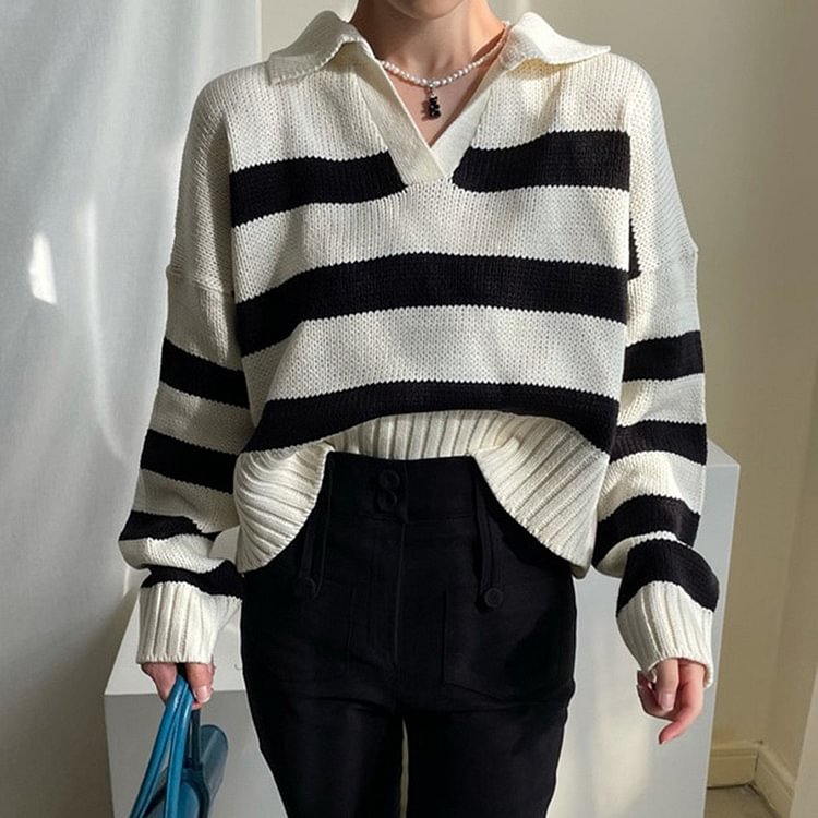 Fashion Loose Lapel Stripe Sweater - Modakawa Modakawa