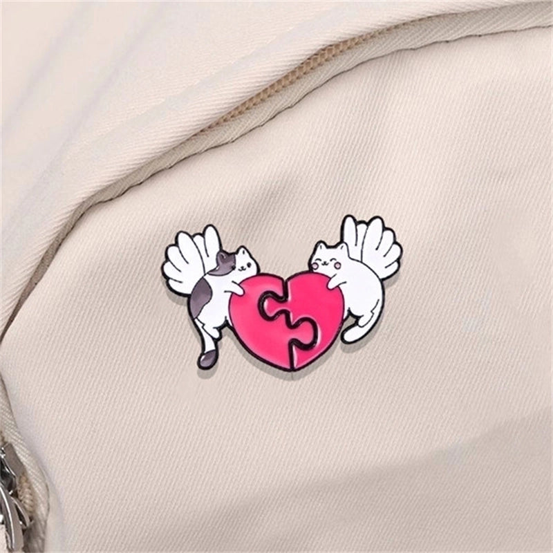 Cartoon Style Cute Minimalist Heart Shape Cat Alloy Enamel Plating Unisex Brooches Collar Pin
