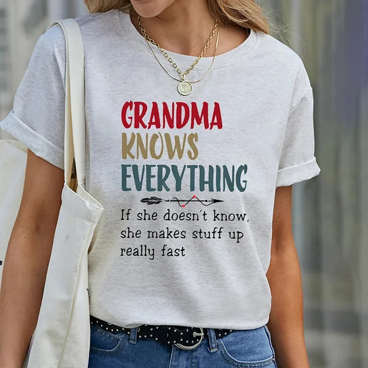 VChics Grandma Knows Everything Women's Funny Grandma T-Shirt