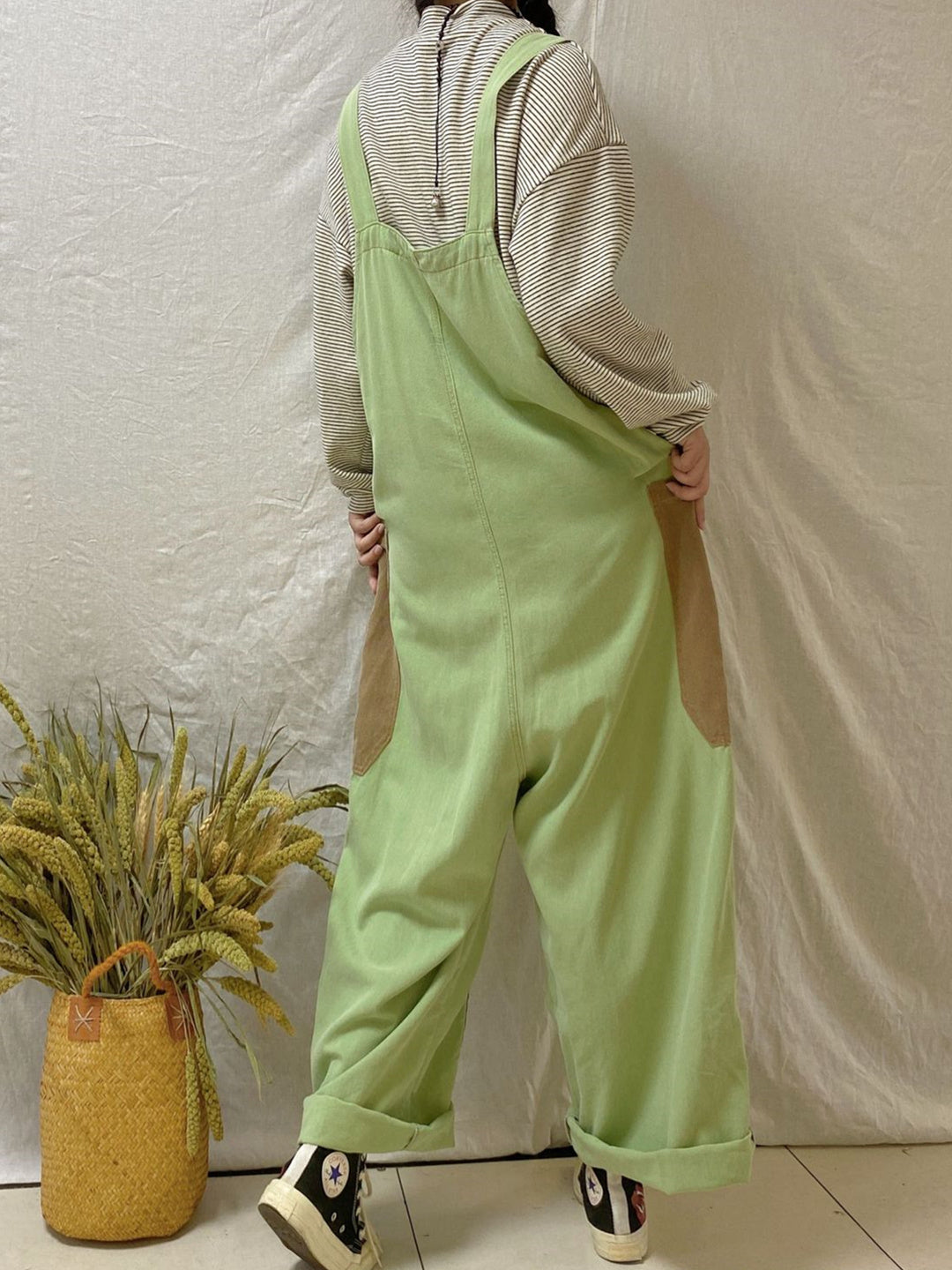 Women Half Sleeve V-neck Solid Color Dress