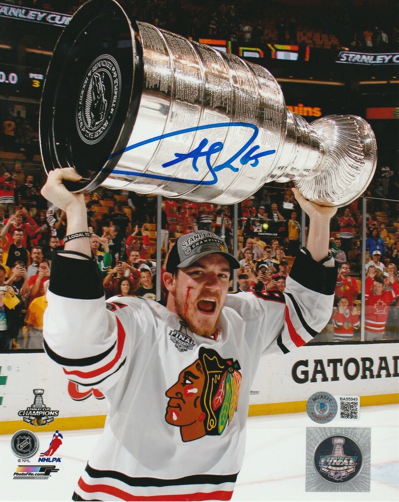 ANDREW SHAW Signed BLACKHAWKS STANLEY CUP 8x10 Photo Poster painting w/ Beckett COA (BAS)