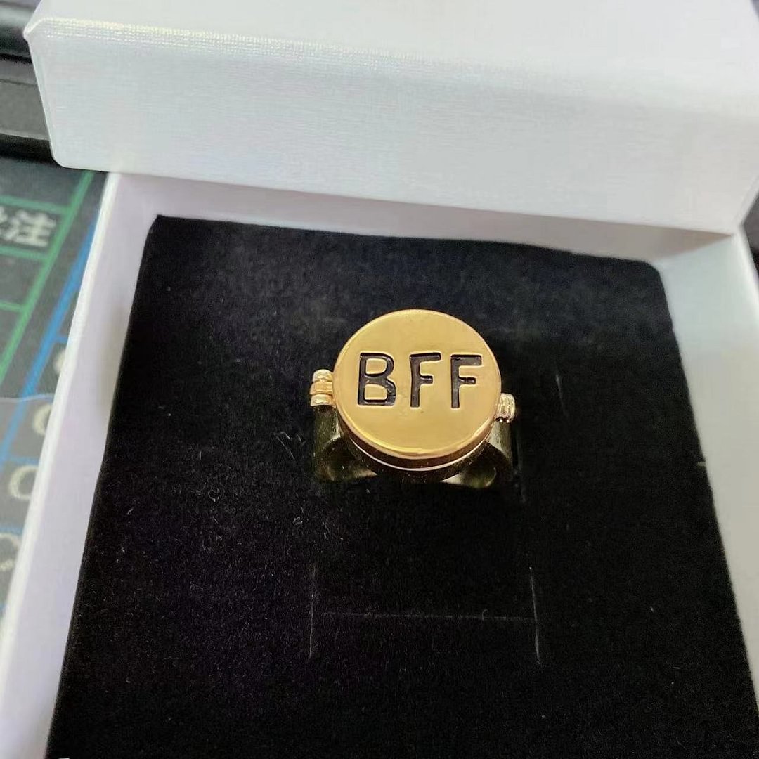 Copper-plated SpongeBob Pattinson BFF Best Friends Can Open Rings For Cute Cartoons
