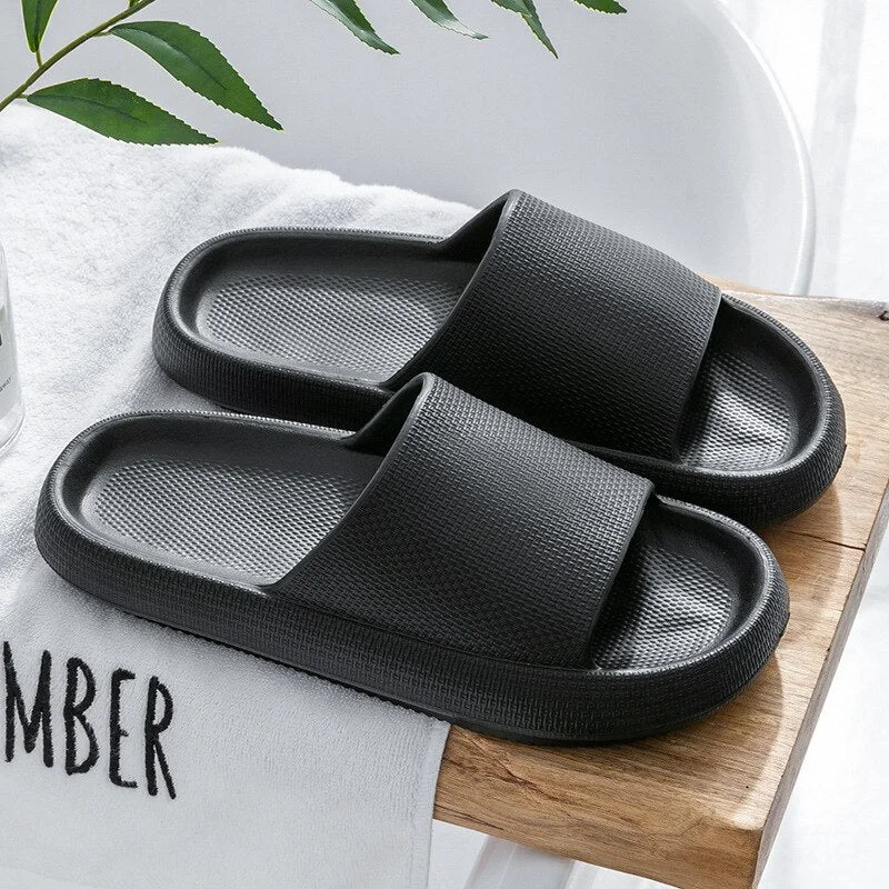 Men's Slippers Thick bottom home Bathroom bathe Non-slip slippers women summer Lovers Shoes Brand sandals