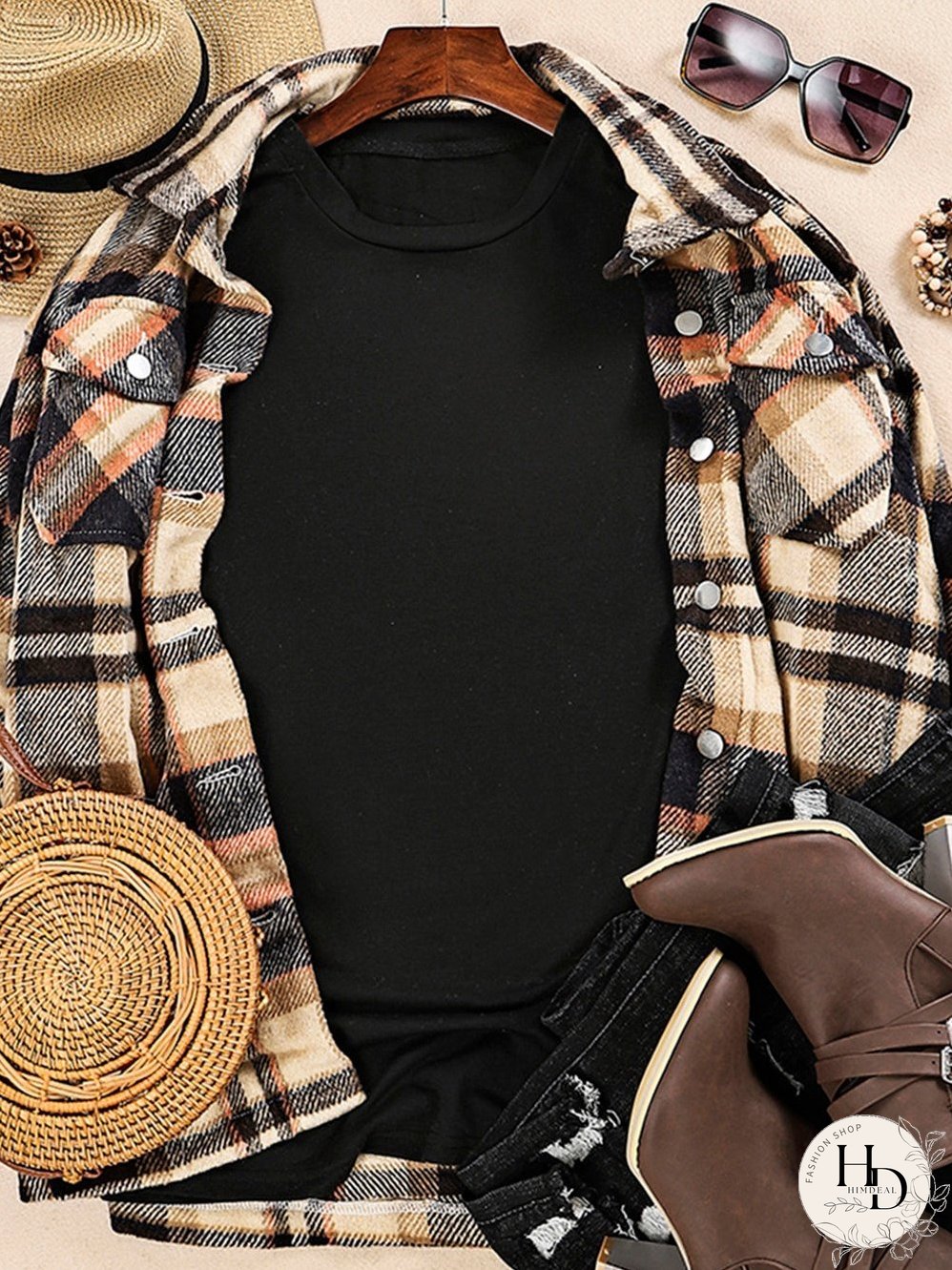 Chic Black Round Neck Short Sleeve Tee