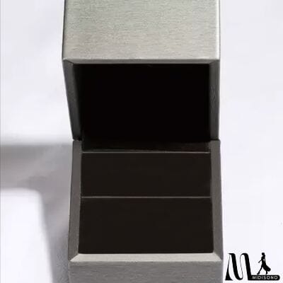 MidiSono - Twisted Inlaid Zircon Double-layered Ring