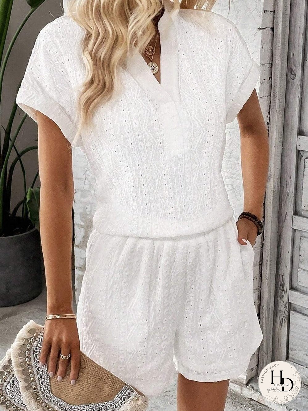Delicate Eyelet White Shorts Ensemble