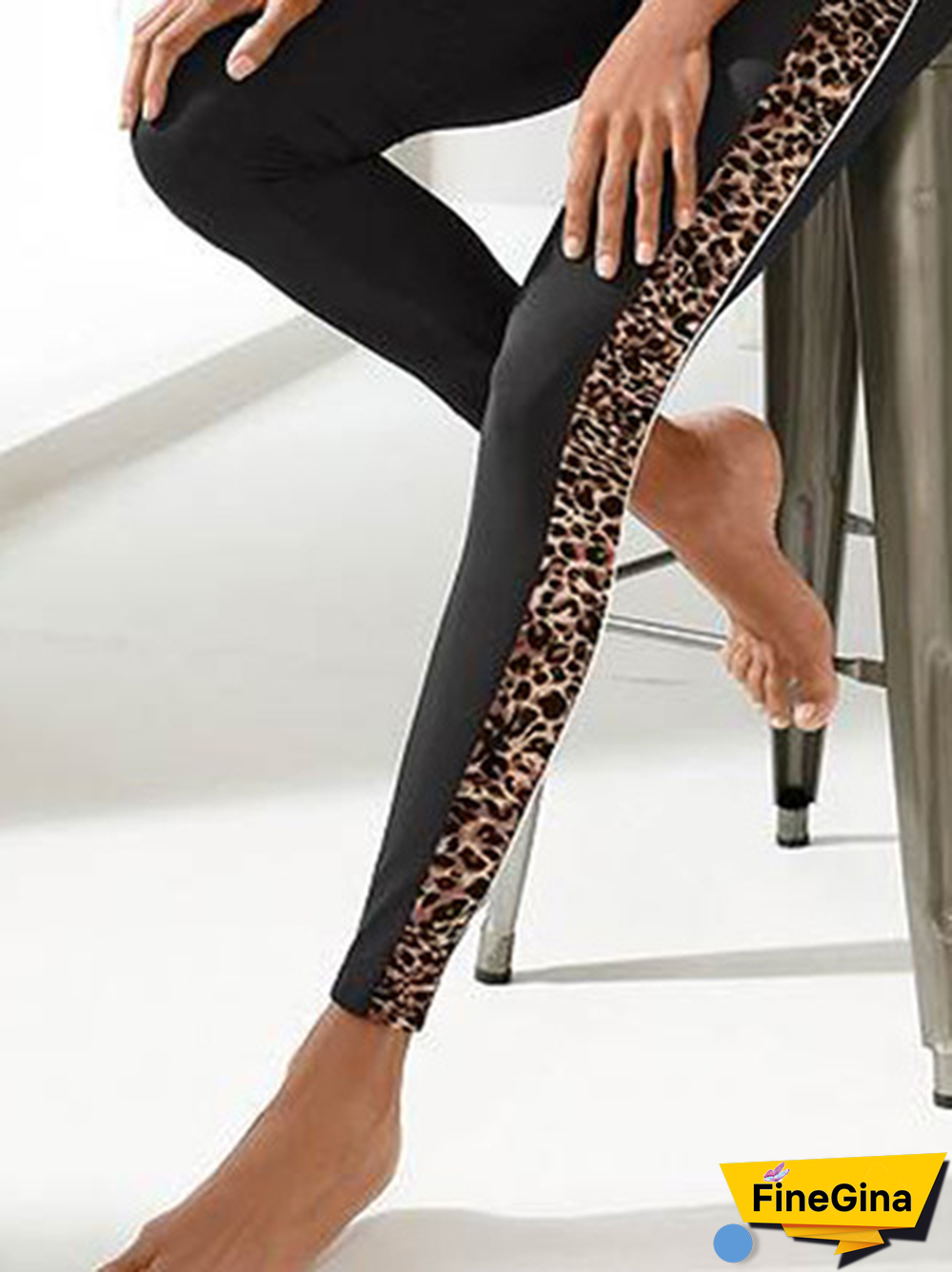 Leopard Printed Color Block Casual Leggings