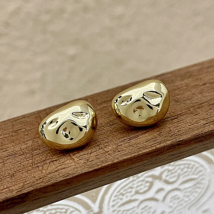 Irregular Metal Earrings European And American Style Personality Fashion Small Stud Earrings Ms Girl Travel Wedding Accessories