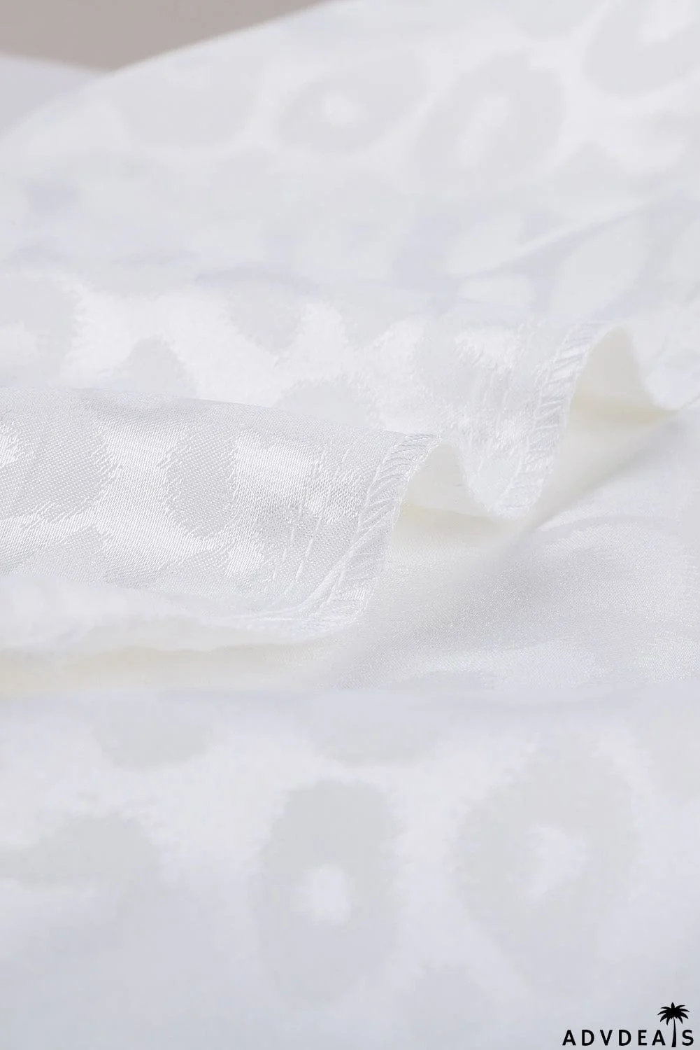 Turn-down Collar Embossed Button Shirt