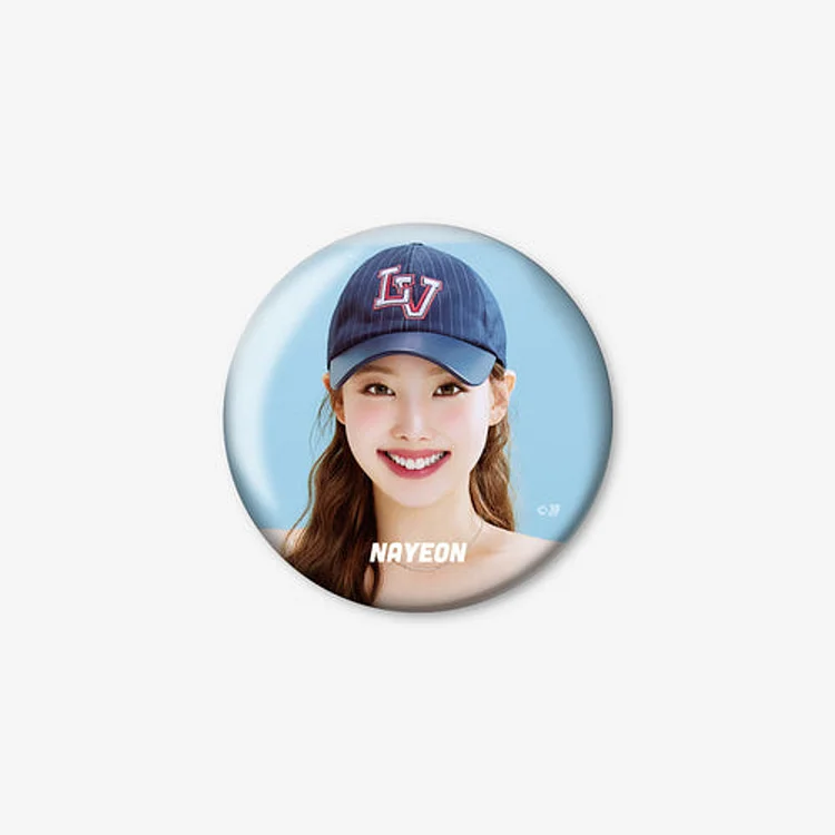 TWICE 5TH WORLD TOUR READY TO BE IN JAPAN PHOTO BADGE