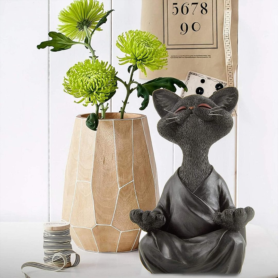 sphynx cat meditating statue