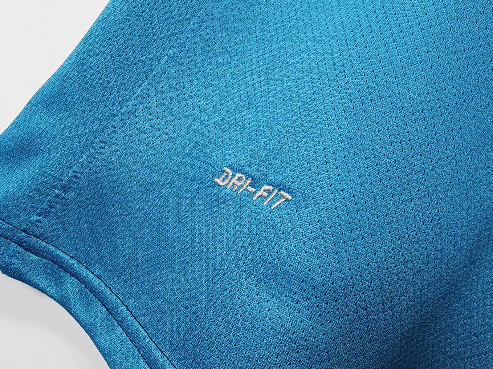 Retro Arsenal 2011/2012 Away Football Shirt Thai Quality