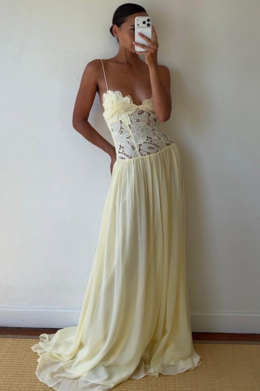 Lussooy Lace And Chiffon V-Neck Spaghetti Straps A-Line Evening Dress With Pleated