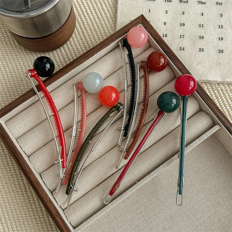 Cute Minimalist Women’s Solid Color Arylic Hair Clip