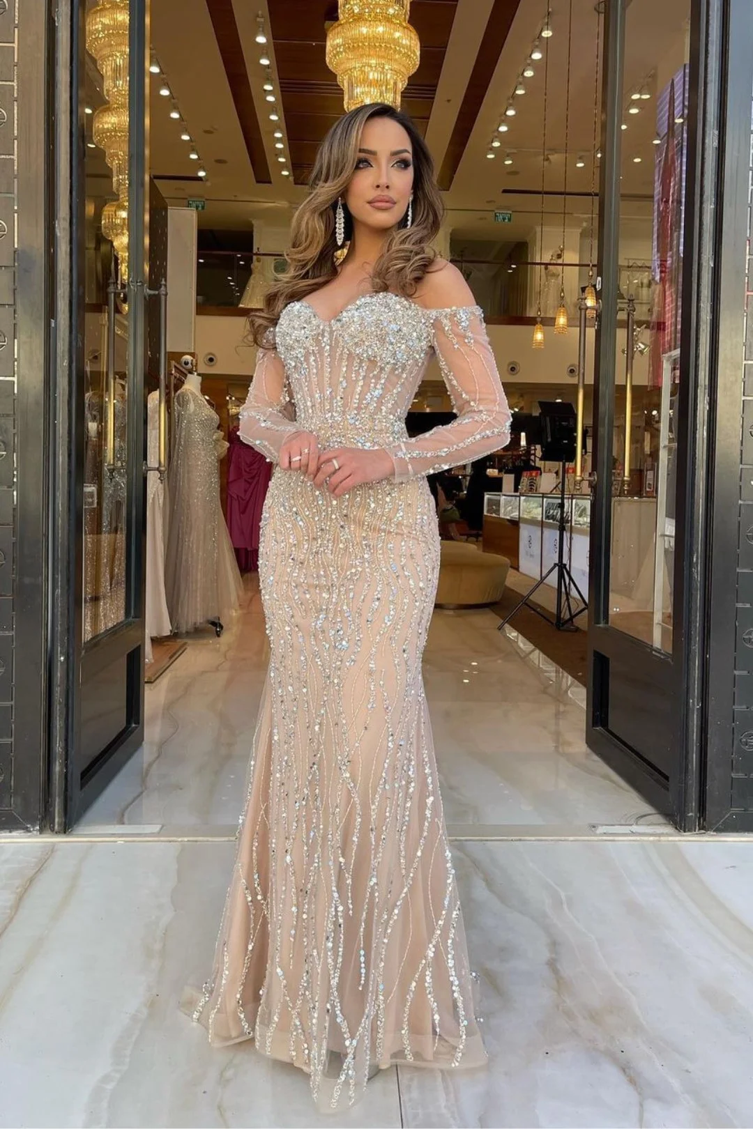Lussooy Heavy Sweetheart Prom Dress Long Sleeves Strapless Beadings Long Tulle 