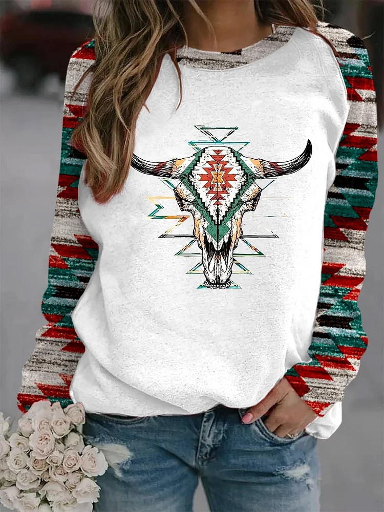 Women's Western Aztec Bull Skull Print Casual Crewneck Sweatshirt